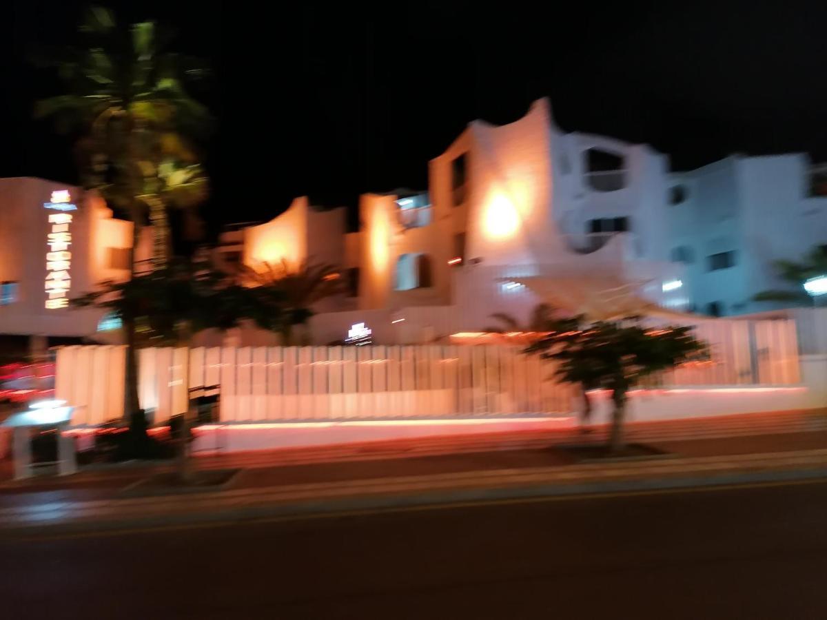 Wonderful White Appartament In Las Tortugas Playa de las Américas Extérieur photo